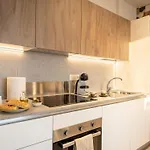 Urban Penthouse Terrace With Parking 아파트 바리