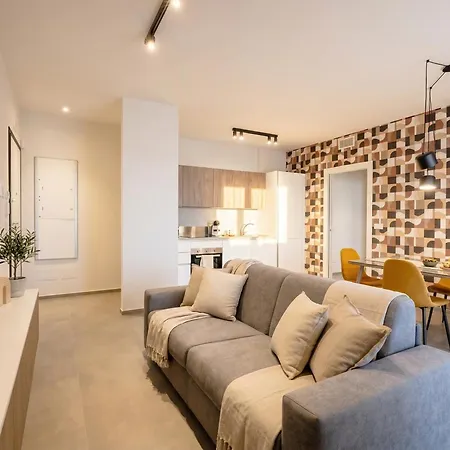 Urban Penthouse Terrace With Parking * 바리